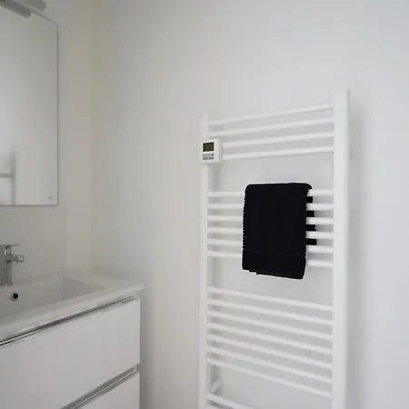 Centre - Jet D'eau - T2 Sauveterre *