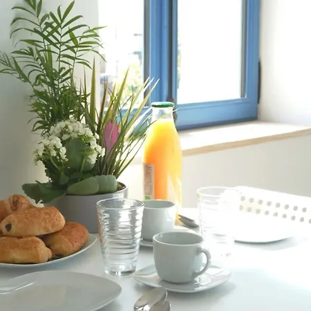 Apartment Centre - Jet D'eau - T2 Sauveterre *